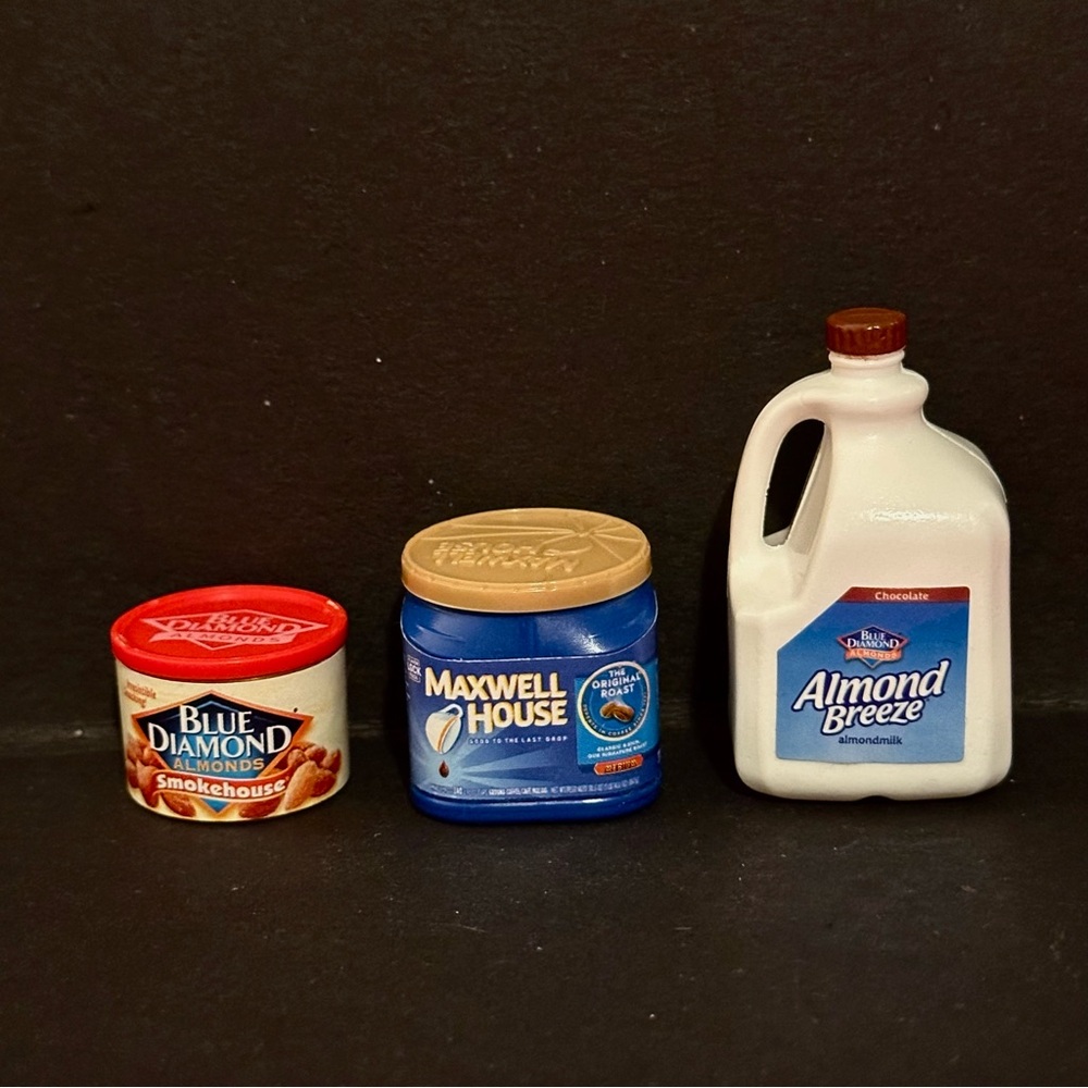 Mini Brands Blue Diamond Almonds, Maxwell House Coffee, Almond Breeze Milk